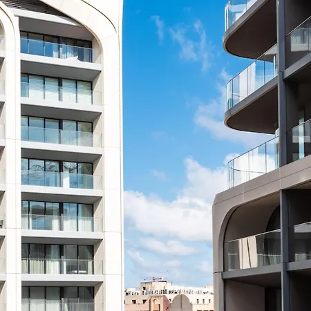 Mercury Lovely W Pool Access By Arco Collection דירה