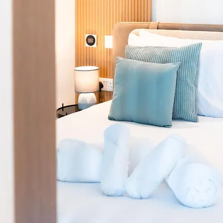 Mercury Lovely W Pool Access By Arco Collection דירה *