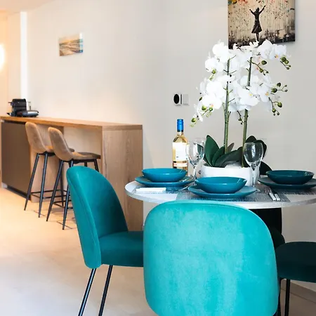 Apartment Mercury Lovely With Pool Access By Arcobnb *