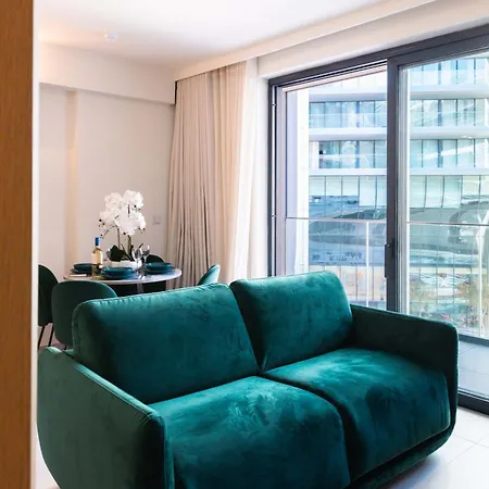 Mercury Lovely W Pool Access By Arco Collection * San Ġiljan