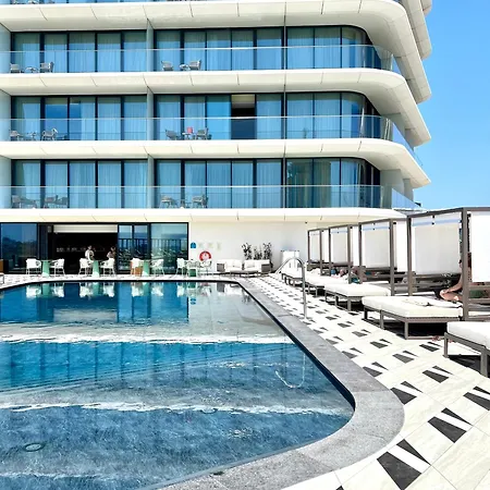 Mercury Lovely With Pool Access By Arcobnb
